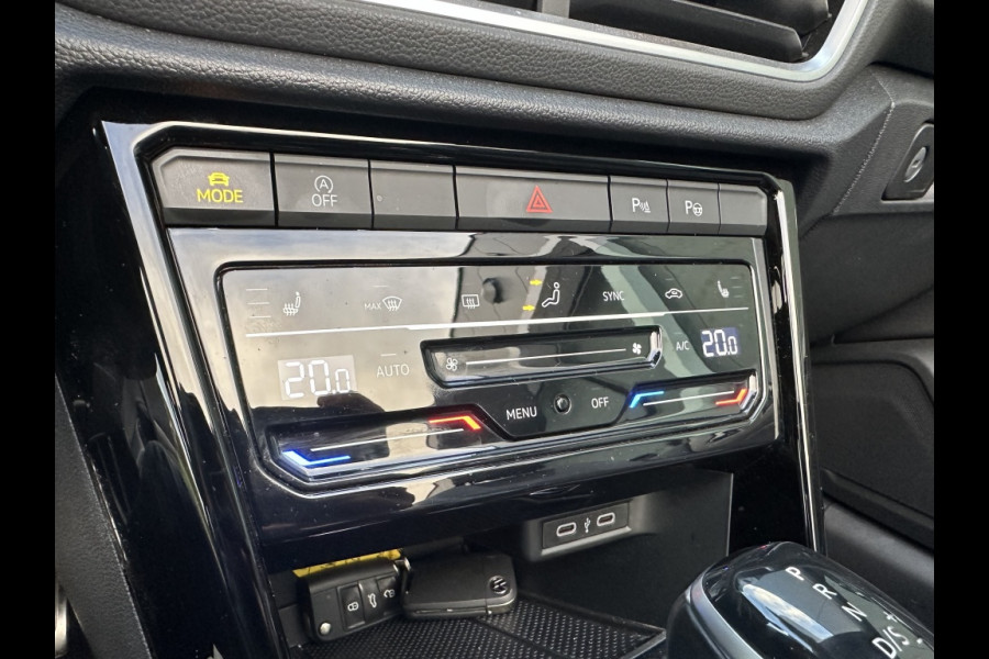 Volkswagen T-Roc Cabrio 1.5 TSI R-Line M2023 TREKHAAK CAMERA NAVI APPLE CARPLAY