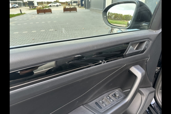 Volkswagen T-Roc Cabrio 1.5 TSI R-Line M2023 TREKHAAK CAMERA NAVI APPLE CARPLAY