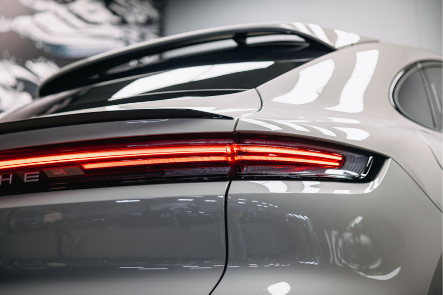 Porsche Cayenne Coupé 3.0 E-Hybrid | Sport Chrono | Bose | Stoelverwarming | Porsche Cayenne Coupé 3.0 E-Hybrid | Sport Chrono | Bose | Stoelverwarming |