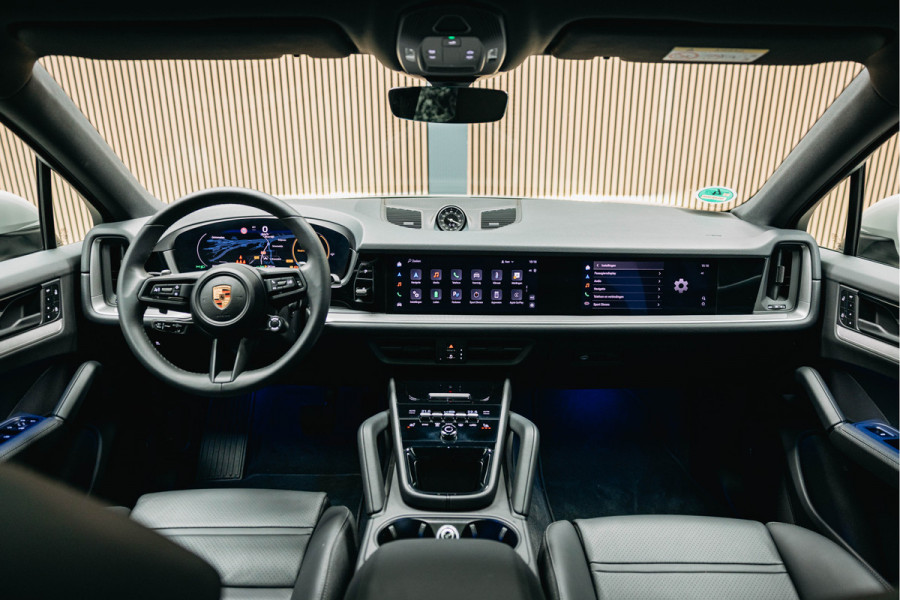 Porsche Cayenne Coupé 3.0 E-Hybrid | Sport Chrono | Bose | Stoelverwarming | Porsche Cayenne Coupé 3.0 E-Hybrid | Sport Chrono | Bose | Stoelverwarming |