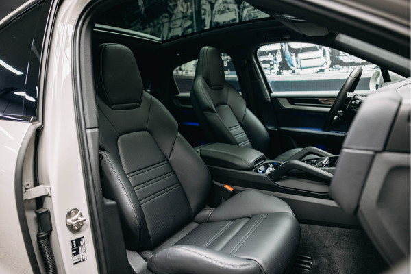 Porsche Cayenne Coupé 3.0 E-Hybrid | Sport Chrono | Bose | Stoelverwarming | Porsche Cayenne Coupé 3.0 E-Hybrid | Sport Chrono | Bose | Stoelverwarming |