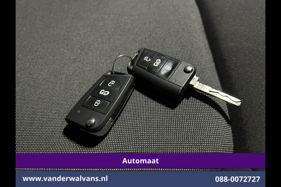 Volkswagen Crafter 2.0 TDI 141pk Automaat L3H3 L2H2 Euro6 Airco | Navigatie | Parkeersensoren 3000kg trekvermogen Volkswagen Crafter 2.0 TDI 141pk Automaat L3H3 L2H2 Euro6 Airco | Navigatie | Parkeersensoren 3000kg trekvermogen