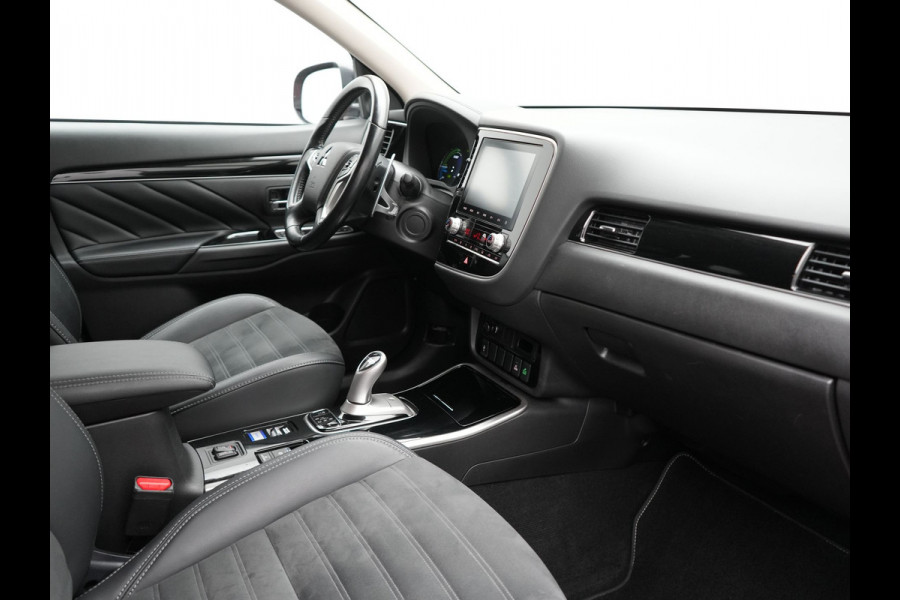 Mitsubishi Outlander 2.4 PHEV Intense Plug In Hybrid 225pk Dealer O.H PHEV | Trekhaak | Camera | Lederen Sportstoelen Verwarmd | Navigatie | Keyless | Android Auto | DAB | Mitsubishi Outlander 2.4 PHEV Intense Plug In Hybrid 225pk Dealer O.H PHEV | Trekhaak | Camera | Lederen Sportstoelen Verwarmd | Navigatie | Keyless | Android Auto | DAB |