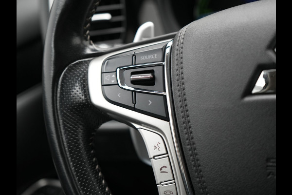 Mitsubishi Outlander 2.4 PHEV Intense Plug In Hybrid 225pk Dealer O.H PHEV | Trekhaak | Camera | Lederen Sportstoelen Verwarmd | Navigatie | Keyless | Android Auto | DAB | Mitsubishi Outlander 2.4 PHEV Intense Plug In Hybrid 225pk Dealer O.H PHEV | Trekhaak | Camera | Lederen Sportstoelen Verwarmd | Navigatie | Keyless | Android Auto | DAB |
