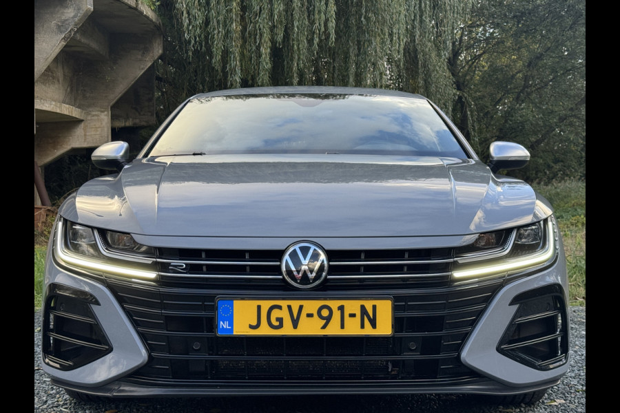 Volkswagen Arteon R Shooting Brake 4Motion 2.0 TSI 320PK LEDER | VIRTUAL | STUURVERW. Volkswagen Arteon R Shooting Brake 4Motion 2.0 TSI 320PK LEDER | VIRTUAL | STUURVERW.