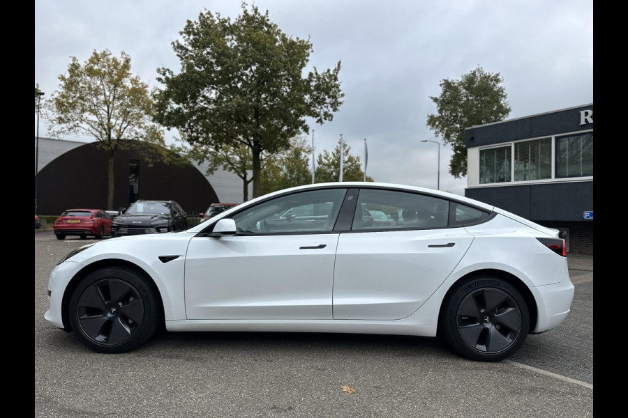 Tesla Model 3 Standard RWD Plus 60 kWh WARMTEPOMP| TESLA GARANTIE VOLLEDIG T/M 06-2027/80.000KM | AANDRIJFLIJN EN ACCU T/M 06-2031/192.000KM|