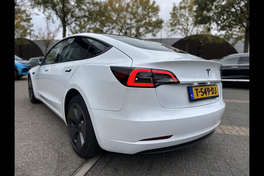 Tesla Model 3 Standard RWD Plus 60 kWh WARMTEPOMP| TESLA GARANTIE VOLLEDIG T/M 06-2027/80.000KM | AANDRIJFLIJN EN ACCU T/M 06-2031/192.000KM|