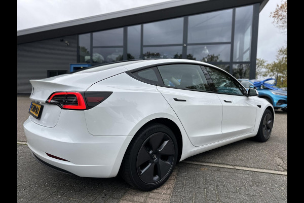 Tesla Model 3 Standard RWD Plus 60 kWh WARMTEPOMP| TESLA GARANTIE VOLLEDIG T/M 06-2027/80.000KM | AANDRIJFLIJN EN ACCU T/M 06-2031/192.000KM|