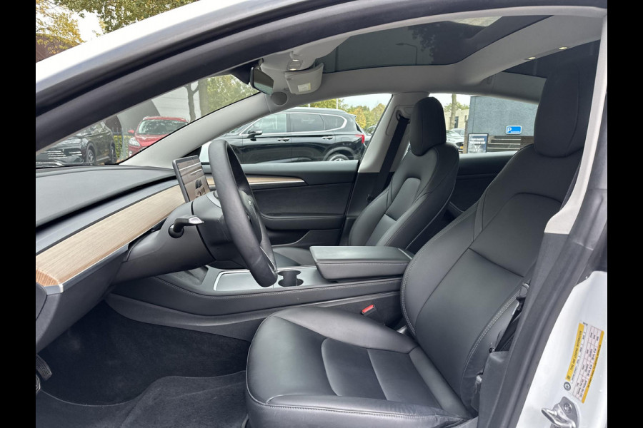 Tesla Model 3 Standard RWD Plus 60 kWh WARMTEPOMP| TESLA GARANTIE VOLLEDIG T/M 06-2027/80.000KM | AANDRIJFLIJN EN ACCU T/M 06-2031/192.000KM|