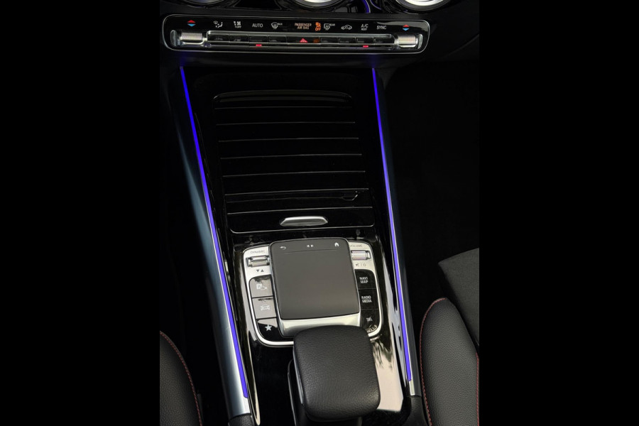 Mercedes-Benz B-Klasse B200 AMG Line Premium Plus Mercedes-Benz B-Klasse B200 AMG Line Premium Plus