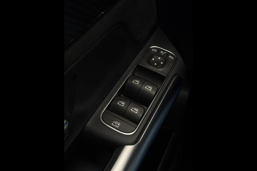 Mercedes-Benz B-Klasse B200 AMG Line Premium Plus Mercedes-Benz B-Klasse B200 AMG Line Premium Plus