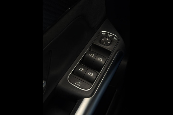 Mercedes-Benz B-Klasse B200 AMG Line Premium Plus Mercedes-Benz B-Klasse B200 AMG Line Premium Plus