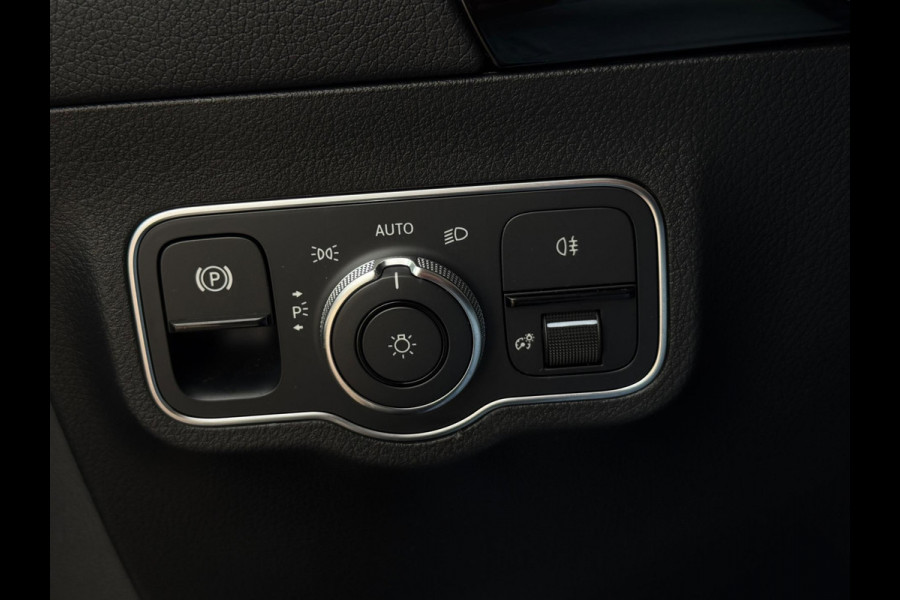 Mercedes-Benz B-Klasse B200 AMG Line Premium Plus Mercedes-Benz B-Klasse B200 AMG Line Premium Plus