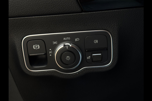 Mercedes-Benz B-Klasse B200 AMG Line Premium Plus Mercedes-Benz B-Klasse B200 AMG Line Premium Plus