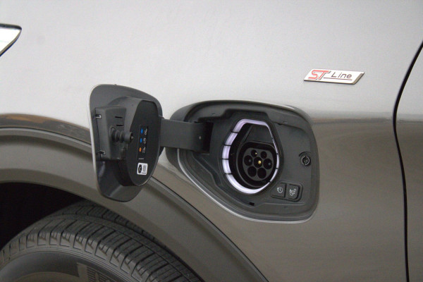 Ford Explorer 3.0 V6 EcoBoost PHEV ST-Line 457pk | Adaptieve Cruise | 2.500kg Trekgewicht | Afneembare Trekhaak | Winterpack | Full Led