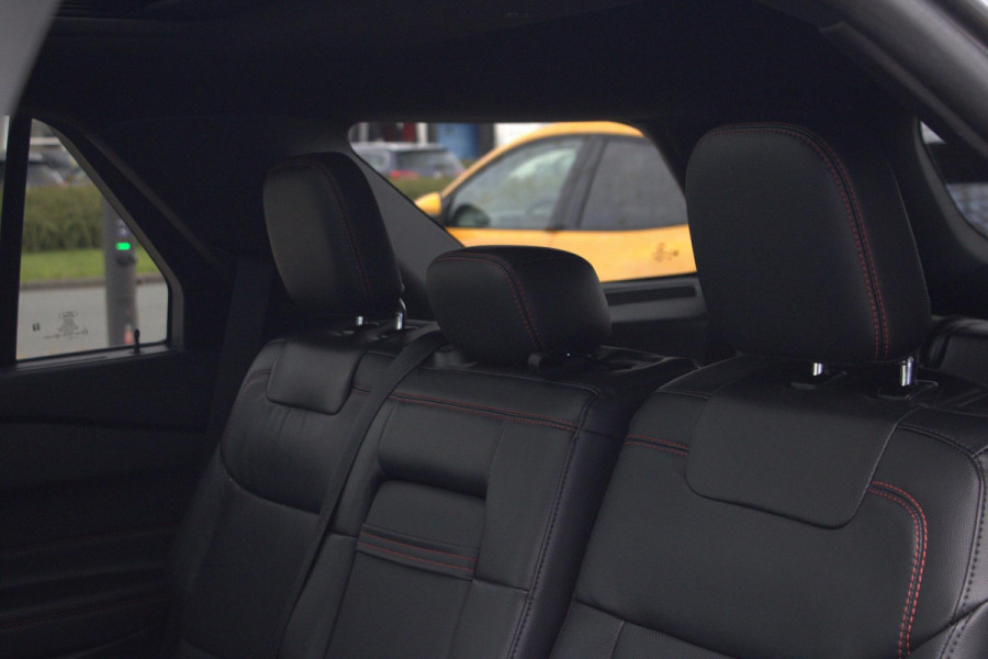 Ford Explorer 3.0 V6 EcoBoost PHEV ST-Line 457pk | Adaptieve Cruise | 2.500kg Trekgewicht | Afneembare Trekhaak | Winterpack | Full Led