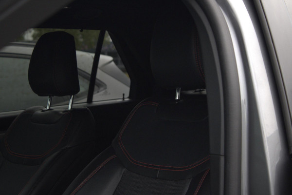 Ford Explorer 3.0 V6 EcoBoost PHEV ST-Line 457pk | Adaptieve Cruise | 2.500kg Trekgewicht | Afneembare Trekhaak | Winterpack | Full Led