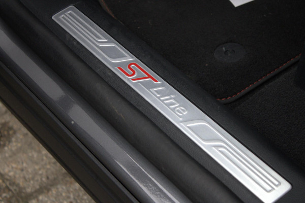 Ford Explorer 3.0 V6 EcoBoost PHEV ST-Line 457pk | Adaptieve Cruise | 2.500kg Trekgewicht | Afneembare Trekhaak | Winterpack | Full Led