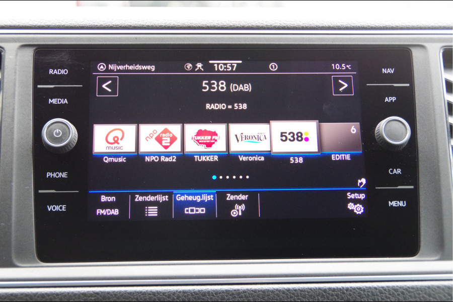 Volkswagen Crafter 35 2.0 TDI L3H2 177PK AUT. LED, TREKHAAK, LEDER, ADAPT. CRUISE, CAMERA, STUUR VERWARMING, VOORRUIT VERWARMING, GLASSLOOK, NL AUT