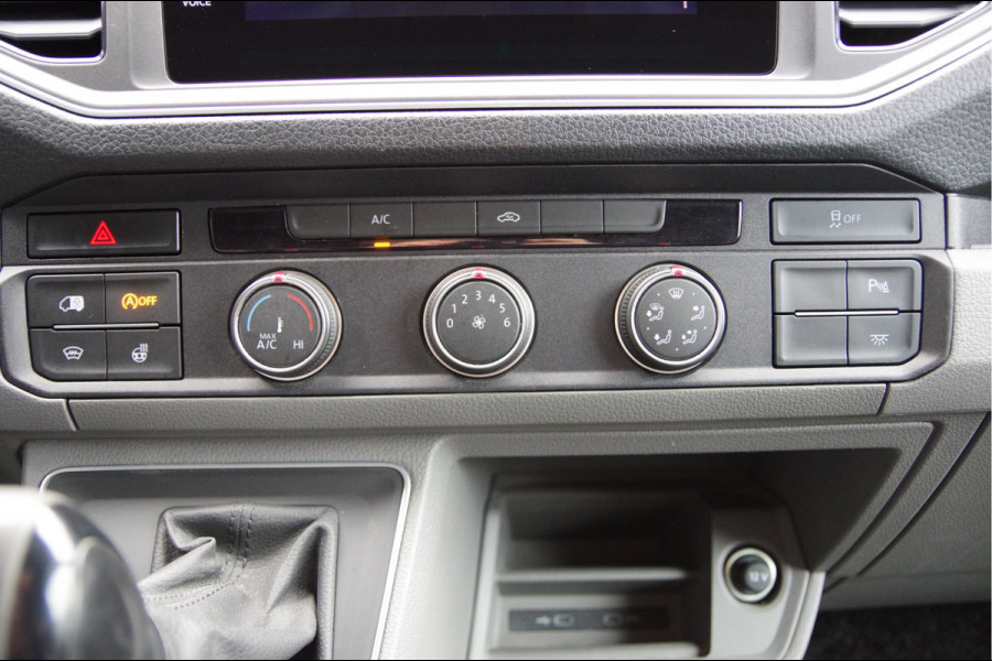 Volkswagen Crafter 35 2.0 TDI L3H2 177PK AUT. LED, TREKHAAK, LEDER, ADAPT. CRUISE, CAMERA, STUUR VERWARMING, VOORRUIT VERWARMING, GLASSLOOK, NL AUT