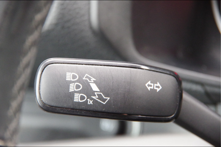 Volkswagen Crafter 35 2.0 TDI L3H2 177PK AUT. LED, TREKHAAK, LEDER, ADAPT. CRUISE, CAMERA, STUUR VERWARMING, VOORRUIT VERWARMING, GLASSLOOK, NL AUT