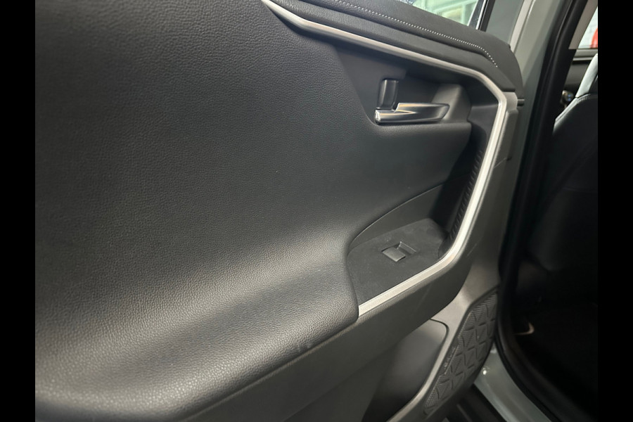 Toyota RAV4 2.5 Hybrid Executive 360 cam / Pano/ Leer/ Toyota RAV4 2.5 Hybrid Executive 360 cam / Pano/ Leer/