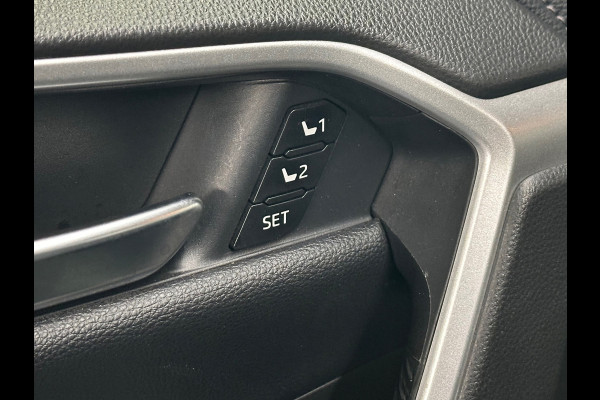 Toyota RAV4 2.5 Hybrid Executive 360 cam / Pano/ Leer/ Toyota RAV4 2.5 Hybrid Executive 360 cam / Pano/ Leer/