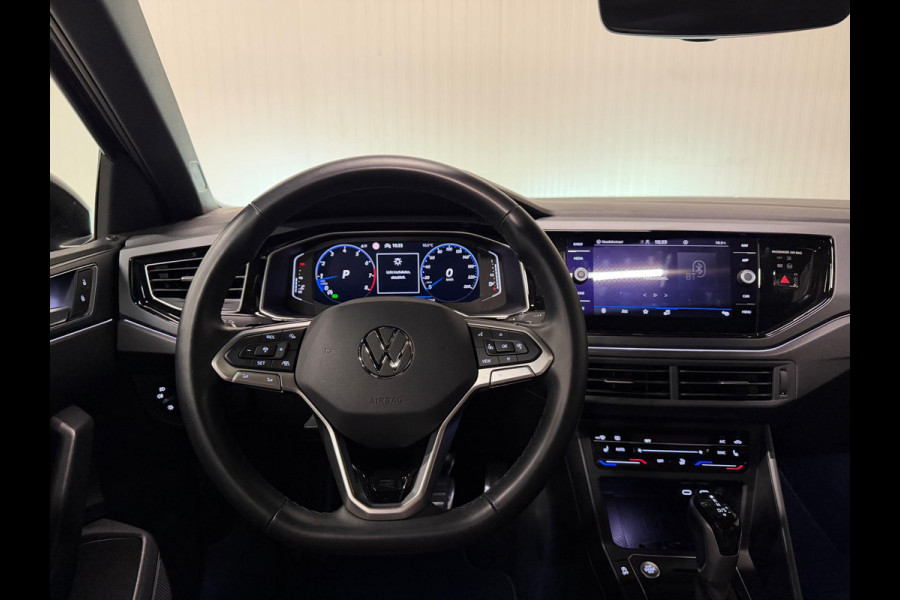 Volkswagen Taigo 1.5 TSI | 3x R-Line | PANO | IQ LIGHTS | BLACK EDITION Volkswagen Taigo 1.5 TSI | 3x R-Line | PANO | IQ LIGHTS | BLACK EDITION