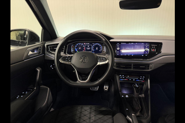 Volkswagen Taigo 1.5 TSI | 3x R-Line | PANO | IQ LIGHTS | BLACK EDITION Volkswagen Taigo 1.5 TSI | 3x R-Line | PANO | IQ LIGHTS | BLACK EDITION