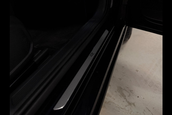 Volkswagen Taigo 1.5 TSI | 3x R-Line | PANO | IQ LIGHTS | BLACK EDITION Volkswagen Taigo 1.5 TSI | 3x R-Line | PANO | IQ LIGHTS | BLACK EDITION