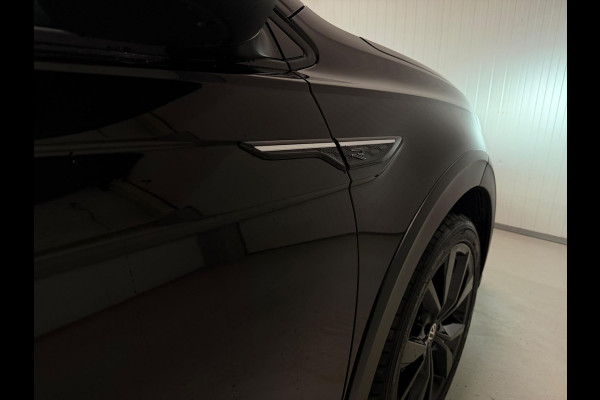 Volkswagen Taigo 1.5 TSI | 3x R-Line | PANO | IQ LIGHTS | BLACK EDITION Volkswagen Taigo 1.5 TSI | 3x R-Line | PANO | IQ LIGHTS | BLACK EDITION