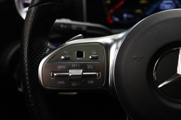 Mercedes-Benz A-Klasse 200 Launch Edition Premium Plus /NAP/ PANO/KEYLESS/BURM/ACC/CAM/VOL Mercedes-Benz A-Klasse 200 Launch Edition Premium Plus /NAP/ PANO/KEYLESS/BURM/ACC/CAM/VOL