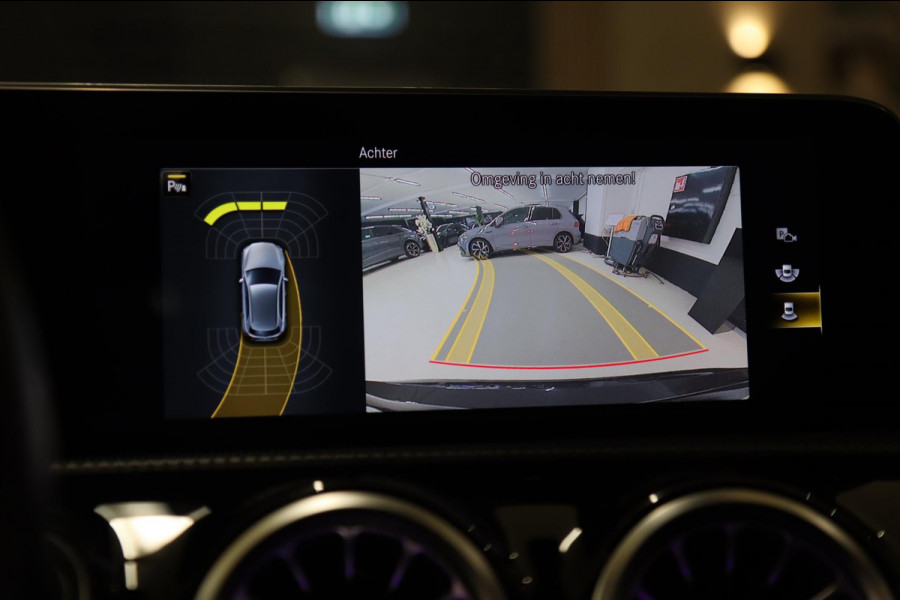 Mercedes-Benz A-Klasse 200 Launch Edition Premium Plus /NAP/ PANO/KEYLESS/BURM/ACC/CAM/VOL Mercedes-Benz A-Klasse 200 Launch Edition Premium Plus /NAP/ PANO/KEYLESS/BURM/ACC/CAM/VOL