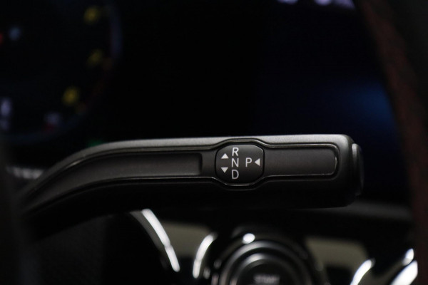 Mercedes-Benz A-Klasse 200 Launch Edition Premium Plus /NAP/ PANO/KEYLESS/BURM/ACC/CAM/VOL Mercedes-Benz A-Klasse 200 Launch Edition Premium Plus /NAP/ PANO/KEYLESS/BURM/ACC/CAM/VOL