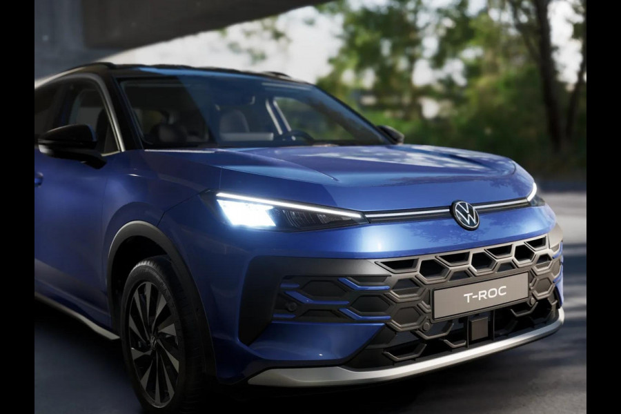 Volkswagen T-Roc Life First Edition 1.5 eTSI 85 kW / 116 PK SUV 7 v | Comfort Pakket | Zwart dak