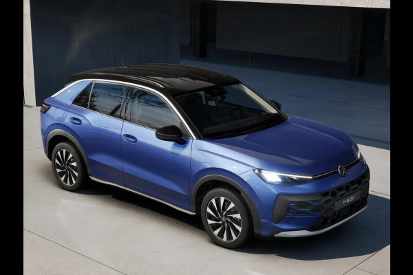 Volkswagen T-Roc Life First Edition 1.5 eTSI 85 kW / 116 PK SUV 7 v | Comfort Pakket | Zwart dak