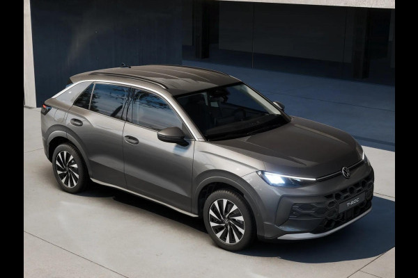 Volkswagen T-Roc Life First Edition 1.5 eTSI 85 kW / 116 PK SUV 7 v | Comfort Pakket