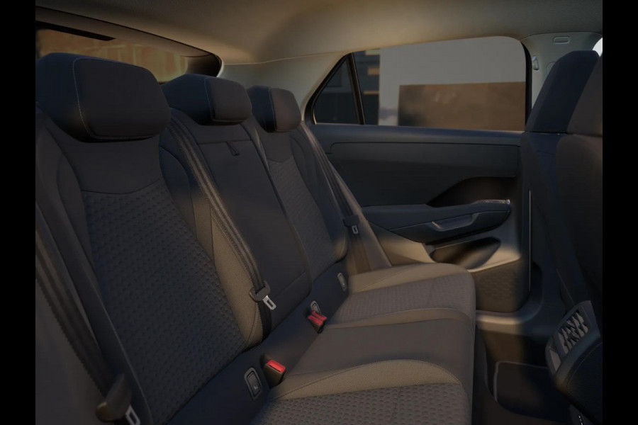 Volkswagen T-Roc Life First Edition 1.5 eTSI 85 kW / 116 PK SUV 7 v | Comfort Pakket