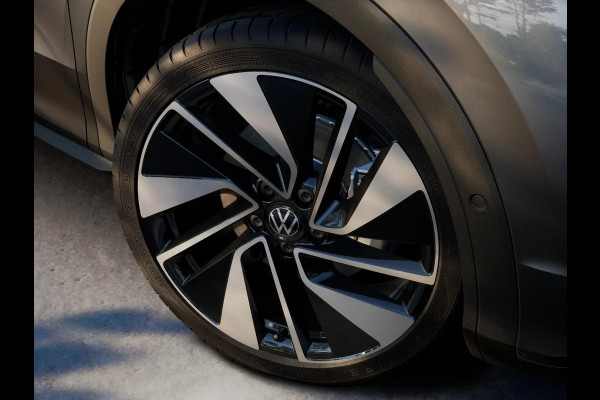 Volkswagen T-Roc Style First Edition 1.5 eTSI 85 kW / 116 PK SUV 7 | Assistance Pakket | Trekhaak | Elek. achterklep |  Velgen 'Vancouver', 19 inch lichtmetaal | Zwart dak