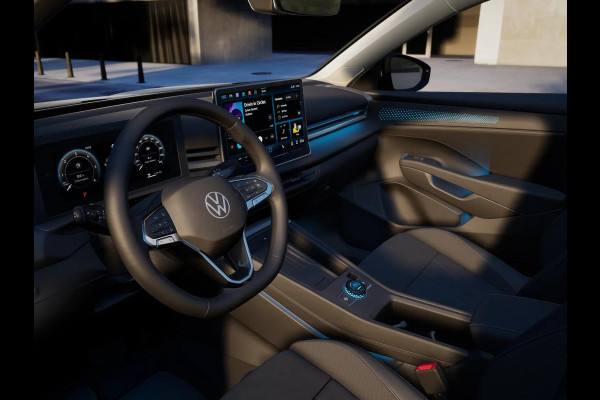 Volkswagen T-Roc Style First Edition 1.5 eTSI 85 kW / 116 PK SUV 7 | Assistance Pakket | Trekhaak | Elek. achterklep |  Velgen 'Vancouver', 19 inch lichtmetaal | Zwart dak