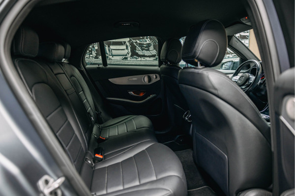Mercedes-Benz GLC Coupé 300e 4MATIC Business Solution AMG | Grijs matte | Trekhaak | Stoelverwarming voor & achter | Mercedes-Benz GLC Coupé 300e 4MATIC Business Solution AMG | Grijs matte | Trekhaak | Stoelverwarming voor & achter |
