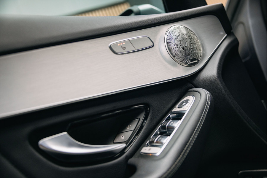 Mercedes-Benz GLC Coupé 300e 4MATIC Business Solution AMG | Grijs matte | Trekhaak | Stoelverwarming voor & achter | Mercedes-Benz GLC Coupé 300e 4MATIC Business Solution AMG | Grijs matte | Trekhaak | Stoelverwarming voor & achter |