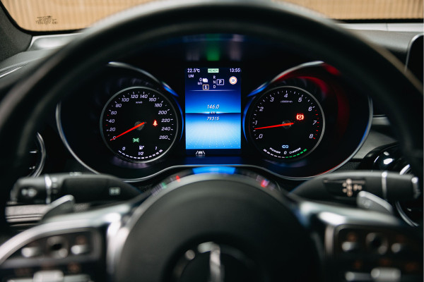 Mercedes-Benz GLC Coupé 300e 4MATIC Business Solution AMG | Grijs matte | Trekhaak | Stoelverwarming voor & achter | Mercedes-Benz GLC Coupé 300e 4MATIC Business Solution AMG | Grijs matte | Trekhaak | Stoelverwarming voor & achter |