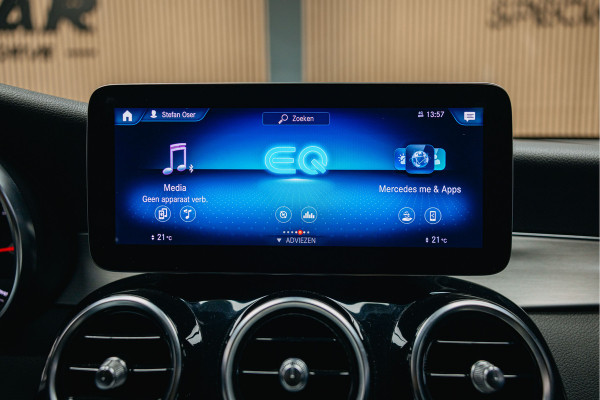 Mercedes-Benz GLC Coupé 300e 4MATIC Business Solution AMG | Grijs matte | Trekhaak | Stoelverwarming voor & achter | Mercedes-Benz GLC Coupé 300e 4MATIC Business Solution AMG | Grijs matte | Trekhaak | Stoelverwarming voor & achter |