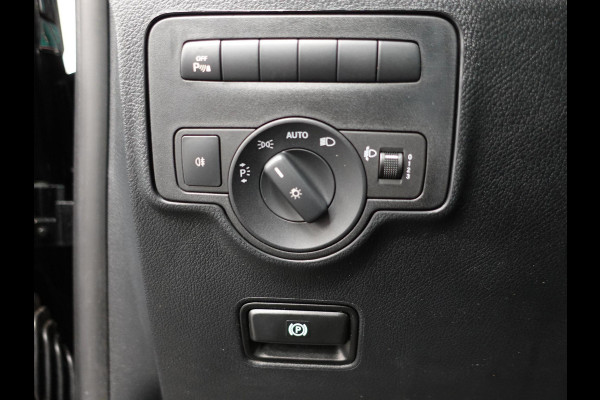 Mercedes-Benz Vito 114 CDI Lang Automaat Navigatie Airco Bluetooth Camera Trekhaak Mercedes-Benz Vito 114 CDI Lang Automaat Navigatie Airco Bluetooth Camera Trekhaak