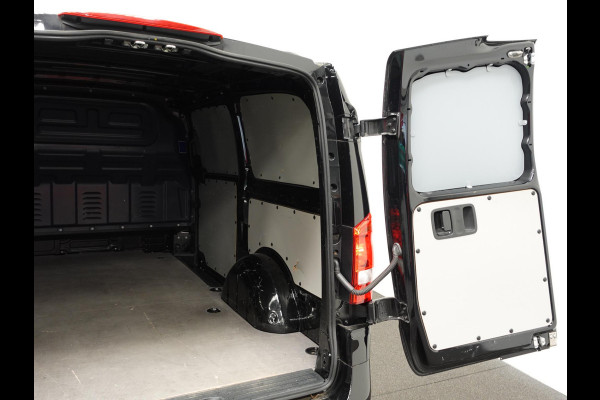 Mercedes-Benz Vito 114 CDI Lang Automaat Navigatie Airco Bluetooth Camera Trekhaak Mercedes-Benz Vito 114 CDI Lang Automaat Navigatie Airco Bluetooth Camera Trekhaak