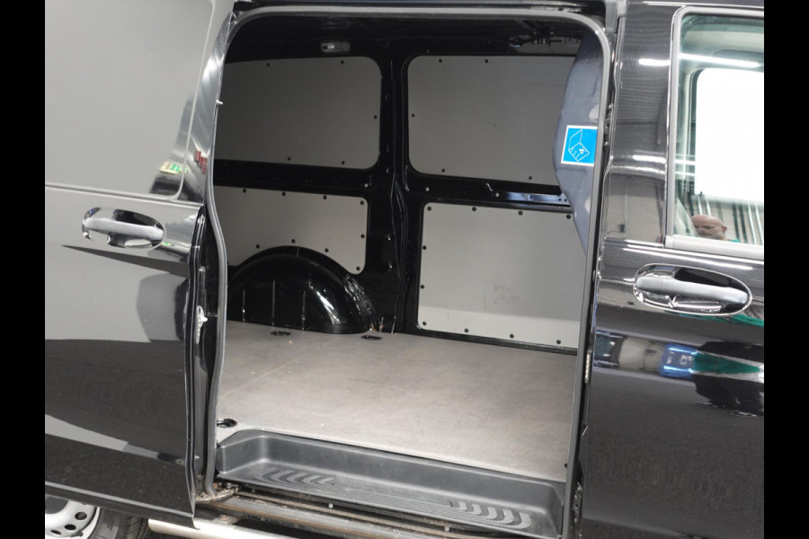 Mercedes-Benz Vito 114 CDI Lang Automaat Navigatie Airco Bluetooth Camera Trekhaak Mercedes-Benz Vito 114 CDI Lang Automaat Navigatie Airco Bluetooth Camera Trekhaak
