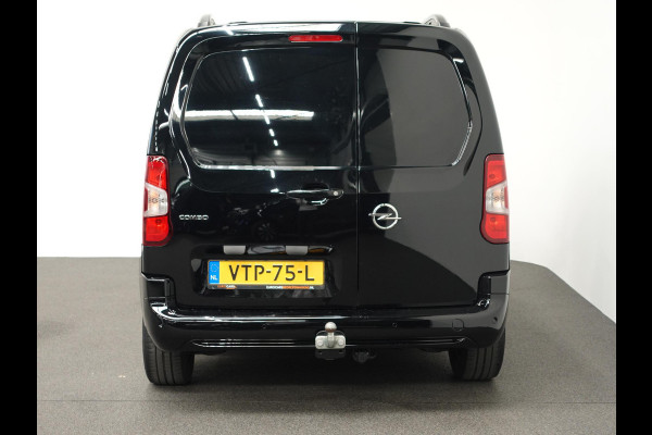 Opel Combo 1.5D L1H1 Edition 3-zits Airco Navigatie  Trekhaak parkeersensoren Opel Combo 1.5D L1H1 Edition 3-zits Airco Navigatie  Trekhaak parkeersensoren