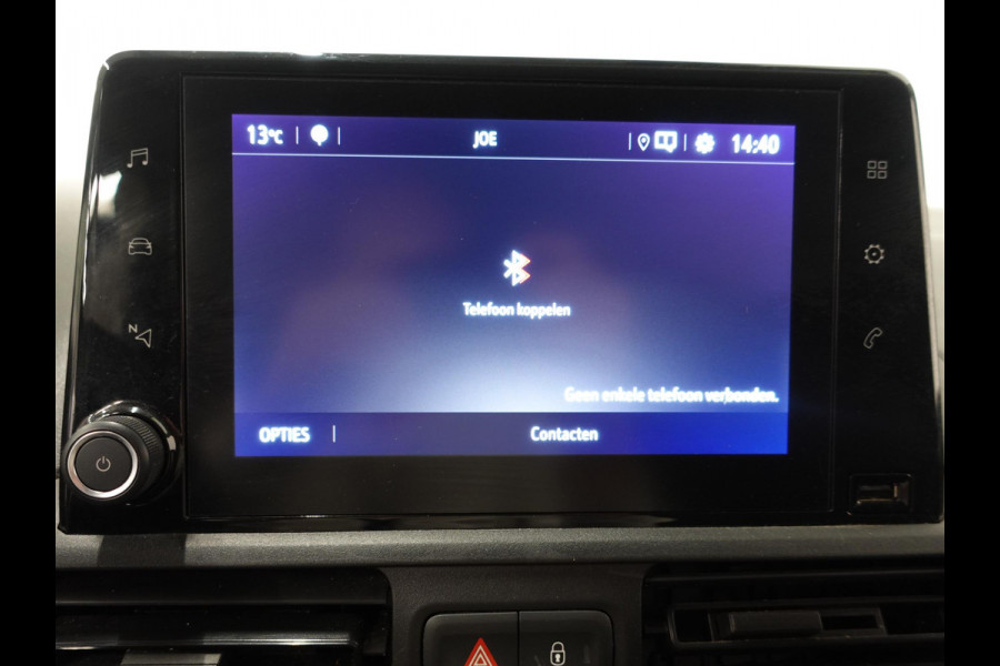 Opel Combo 1.5D L1H1 Edition 3-zits Airco Navigatie  Trekhaak parkeersensoren Opel Combo 1.5D L1H1 Edition 3-zits Airco Navigatie  Trekhaak parkeersensoren