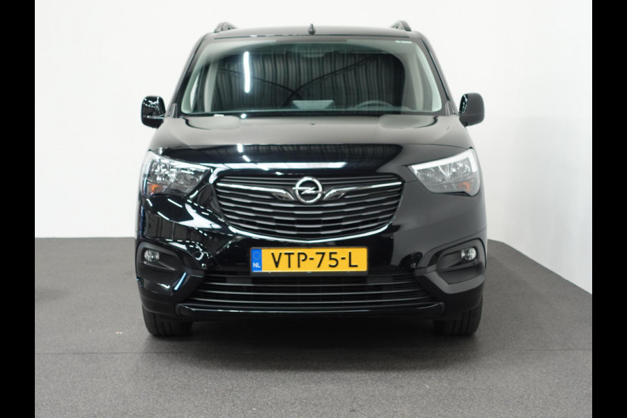 Opel Combo 1.5D L1H1 Edition 3-zits Airco Navigatie  Trekhaak parkeersensoren Opel Combo 1.5D L1H1 Edition 3-zits Airco Navigatie  Trekhaak parkeersensoren